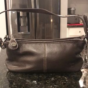 Sak clutch purse